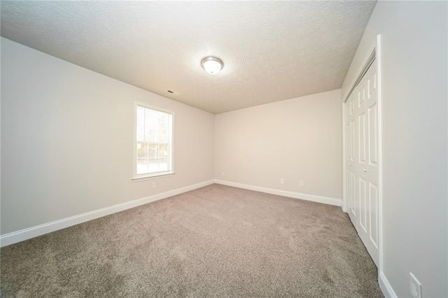 80 Knolls Ridge, Hampton, GA 30228