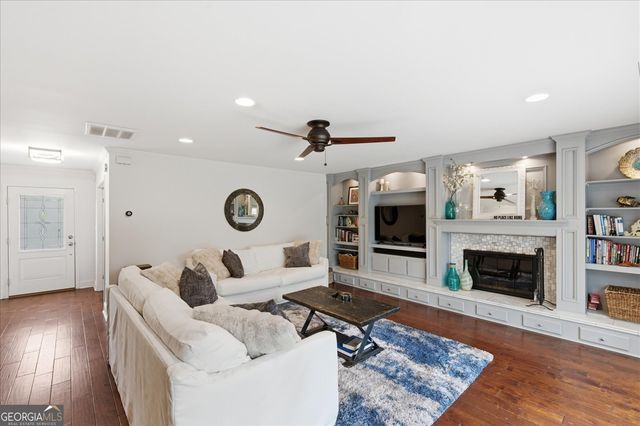 1386 Churchill Way, Marietta, GA 30062