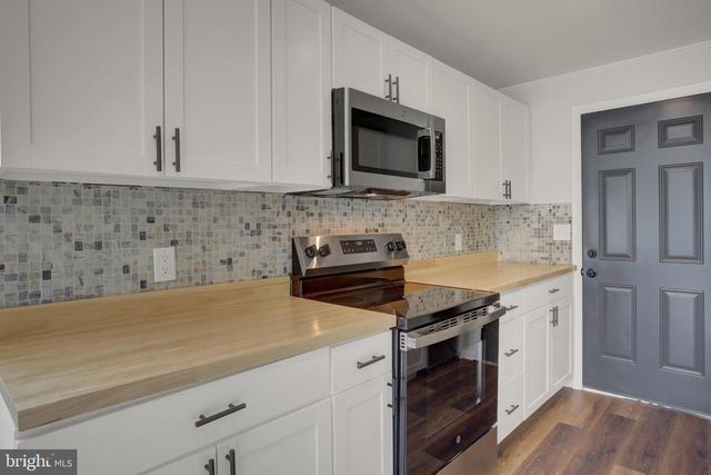 67 5TH AVE, Fayetteville, PA 17222
