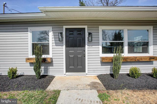 67 5TH AVE, Fayetteville, PA 17222