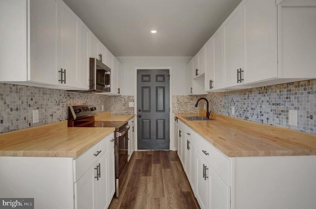 67 5TH AVE, Fayetteville, PA 17222