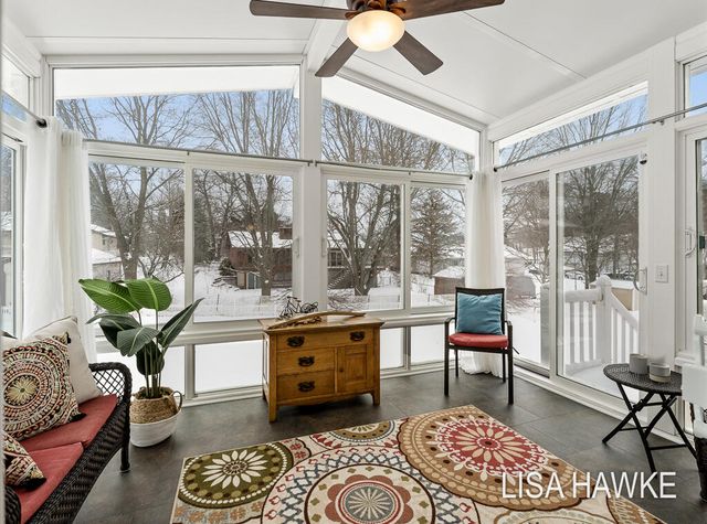 14890 Canary Drive, Grand Haven, MI 49417