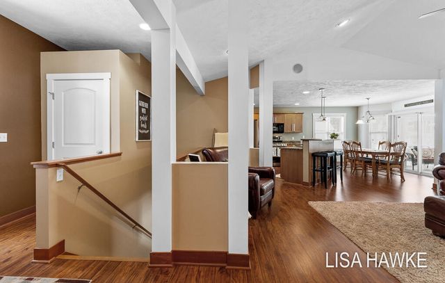 14890 Canary Drive, Grand Haven, MI 49417