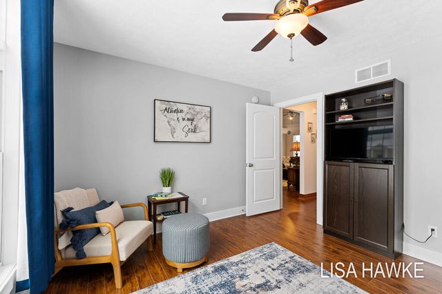 14890 Canary Drive, Grand Haven, MI 49417