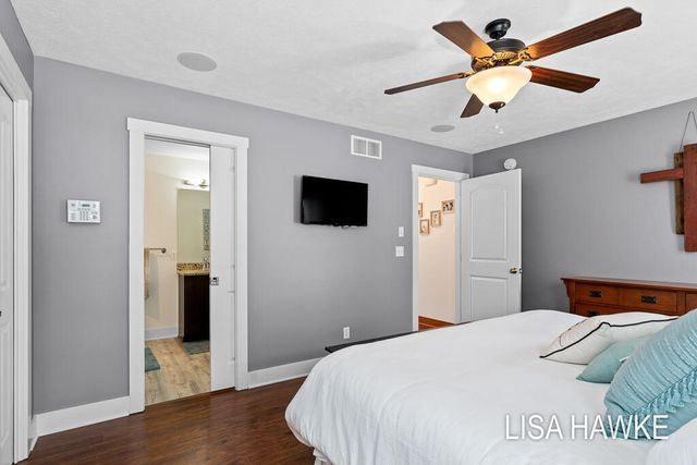 14890 Canary Drive, Grand Haven, MI 49417