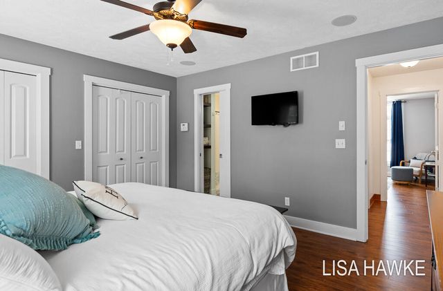 14890 Canary Drive, Grand Haven, MI 49417