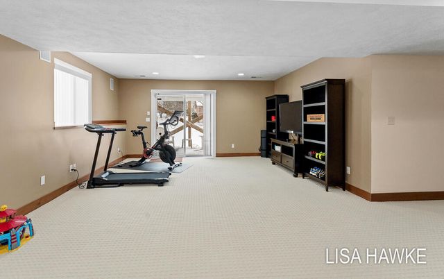 14890 Canary Drive, Grand Haven, MI 49417