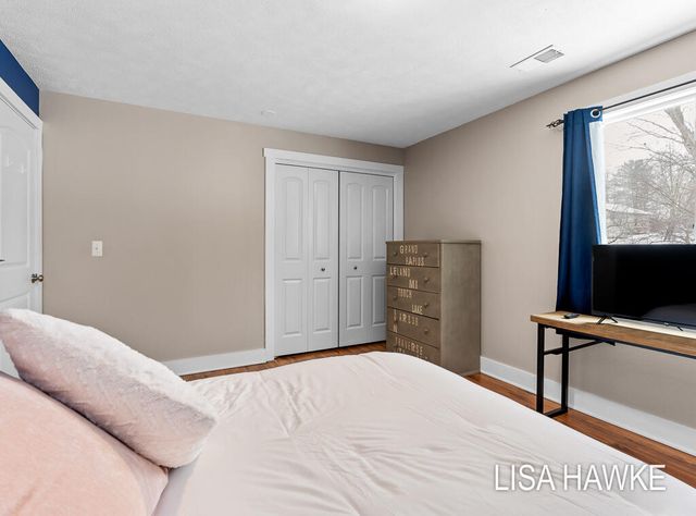 14890 Canary Drive, Grand Haven, MI 49417