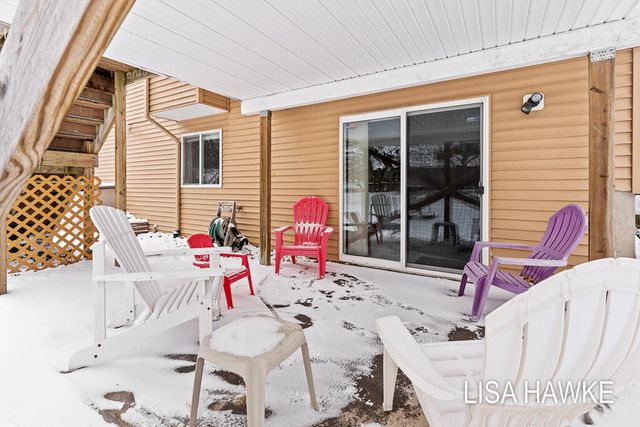 14890 Canary Drive, Grand Haven, MI 49417