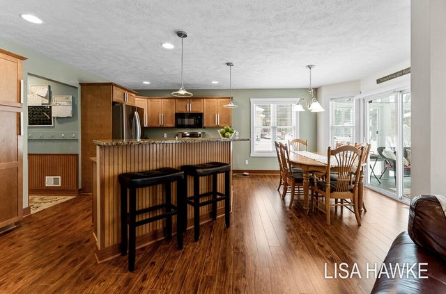 14890 Canary Drive, Grand Haven, MI 49417