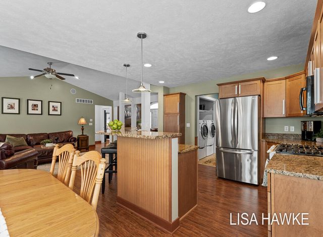 14890 Canary Drive, Grand Haven, MI 49417