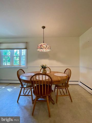 129 S LIMERICK RD, Royersford, PA 19468