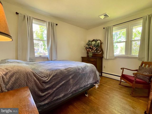 129 S LIMERICK RD, Royersford, PA 19468