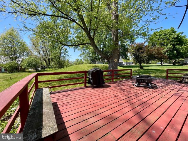 129 S LIMERICK RD, Royersford, PA 19468