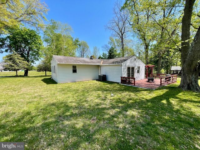 129 S LIMERICK RD, Royersford, PA 19468