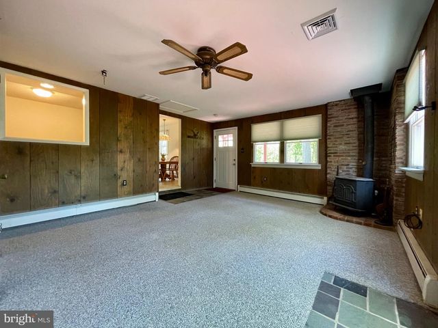 129 S LIMERICK RD, Royersford, PA 19468