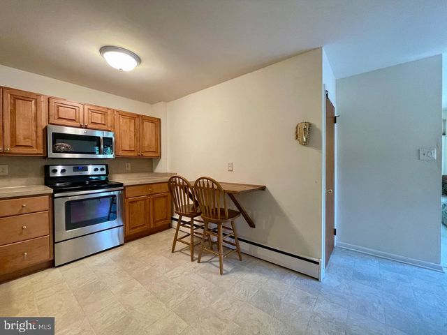 129 S LIMERICK RD, Royersford, PA 19468