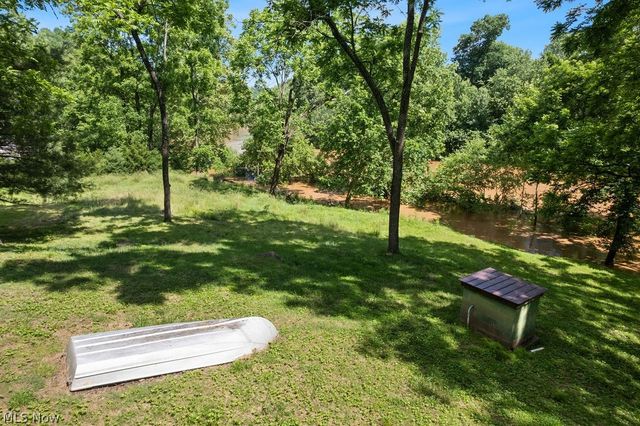 227 Exline Camp Road, Elizabeth, WV 26143