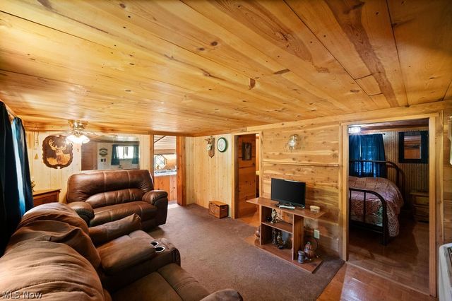 227 Exline Camp Road, Elizabeth, WV 26143