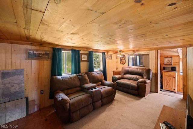 227 Exline Camp Road, Elizabeth, WV 26143