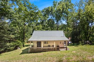227 Exline Camp Road, Elizabeth, WV 26143