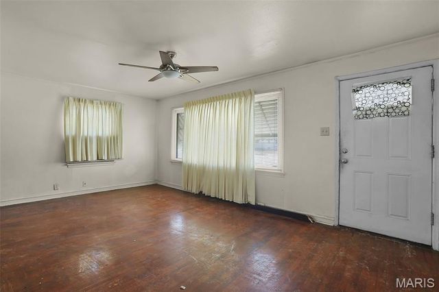 8143 Airport Road, St Louis, MO 63134