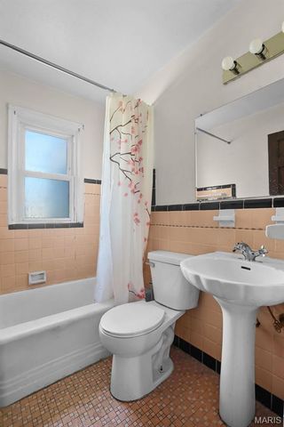 8143 Airport Road, St Louis, MO 63134