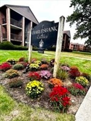 94 B Charles River Rd. B, Waltham, MA 02453