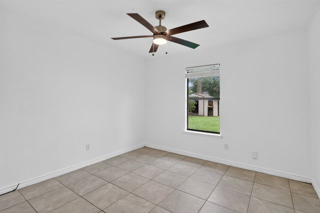 516 Post Oak Lane, Burleson, TX 76028