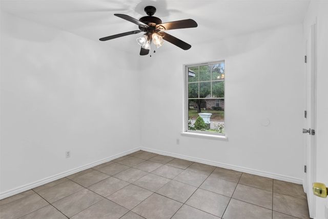 516 Post Oak Lane, Burleson, TX 76028