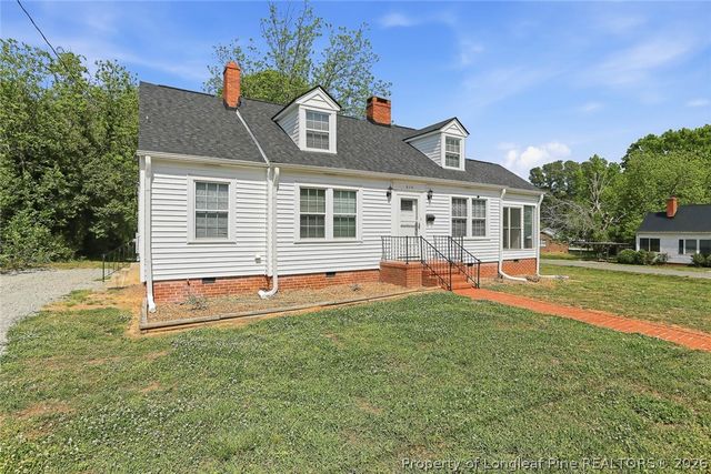 315 S Third Avenue, Siler City, NC 27344