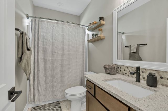 4502 N Ridge Port, Wichita, KS 67205