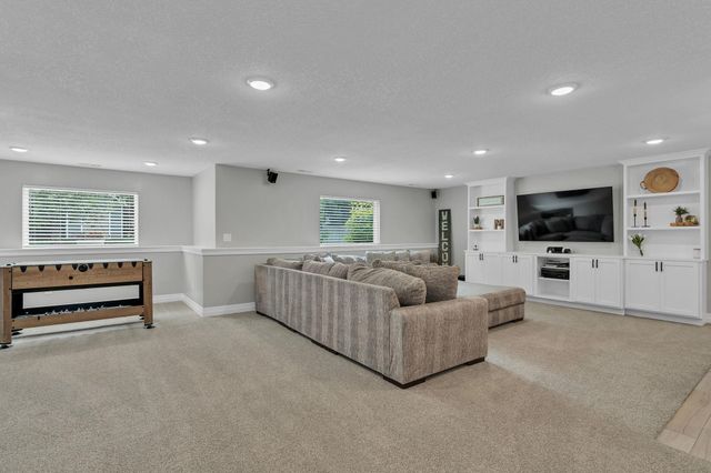 4502 N Ridge Port, Wichita, KS 67205