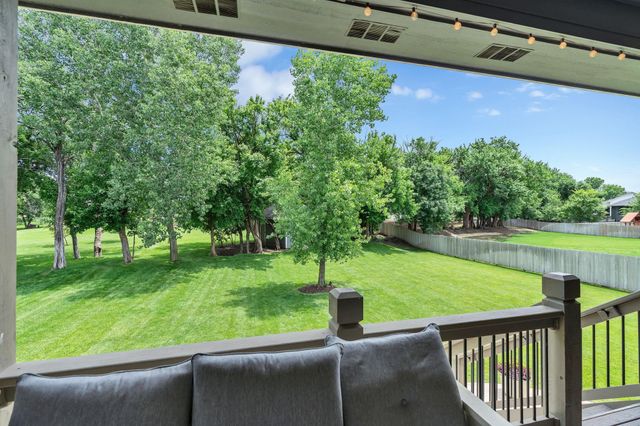 4502 N Ridge Port, Wichita, KS 67205