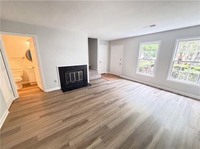 237 Chads Ford Way, Roswell, GA 30076