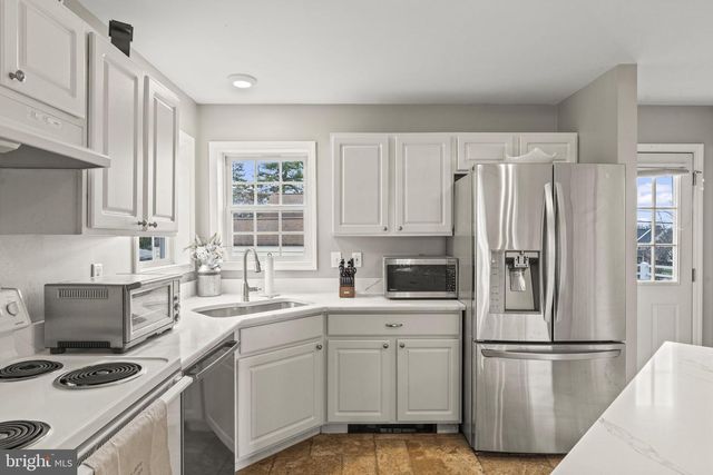 700 GRANDVIEW AVE, Norristown, PA 19403