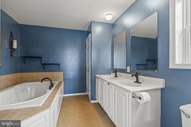 700 GRANDVIEW AVE, Norristown, PA 19403