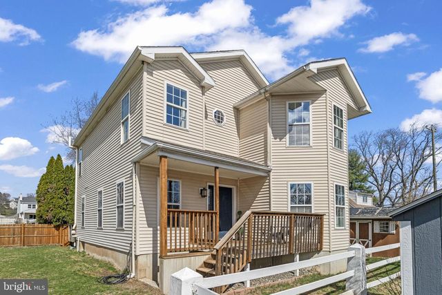 700 GRANDVIEW AVE, Norristown, PA 19403