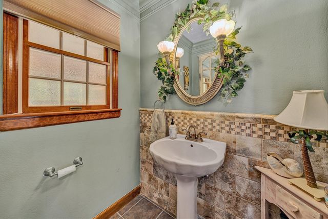 419 Willowood DR, Vinton, VA 24179