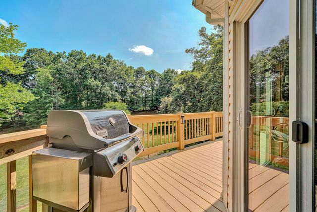 419 Willowood DR, Vinton, VA 24179