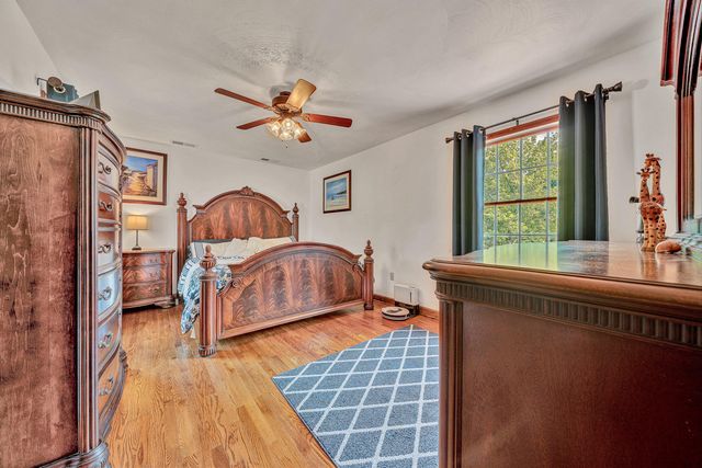 419 Willowood DR, Vinton, VA 24179