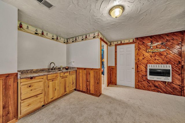 419 Willowood DR, Vinton, VA 24179
