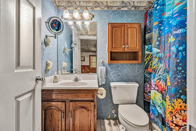 419 Willowood DR, Vinton, VA 24179