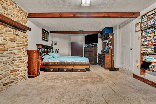 419 Willowood DR, Vinton, VA 24179