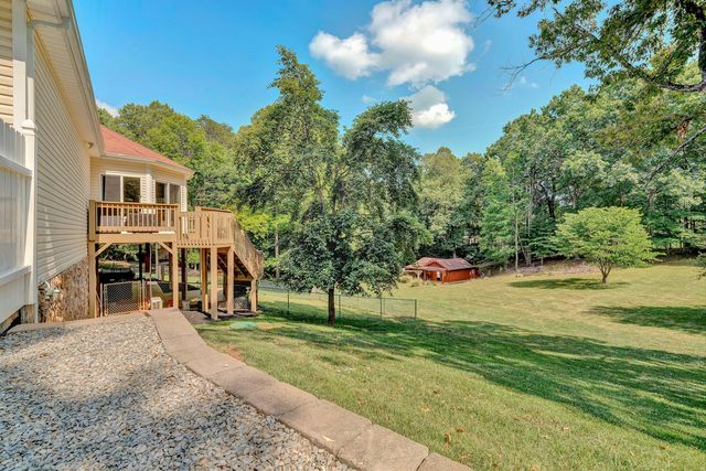 419 Willowood DR, Vinton, VA 24179