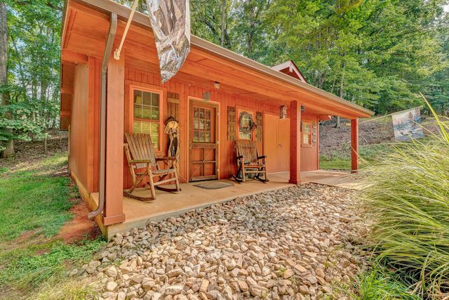 419 Willowood DR, Vinton, VA 24179