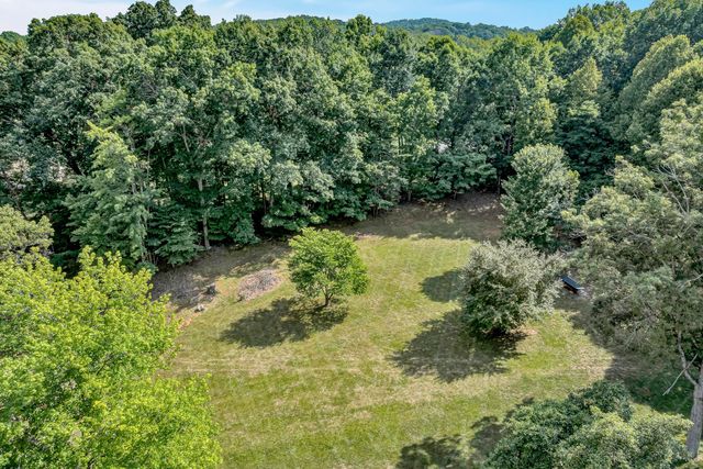 419 Willowood DR, Vinton, VA 24179