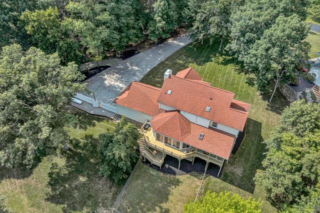 419 Willowood DR, Vinton, VA 24179