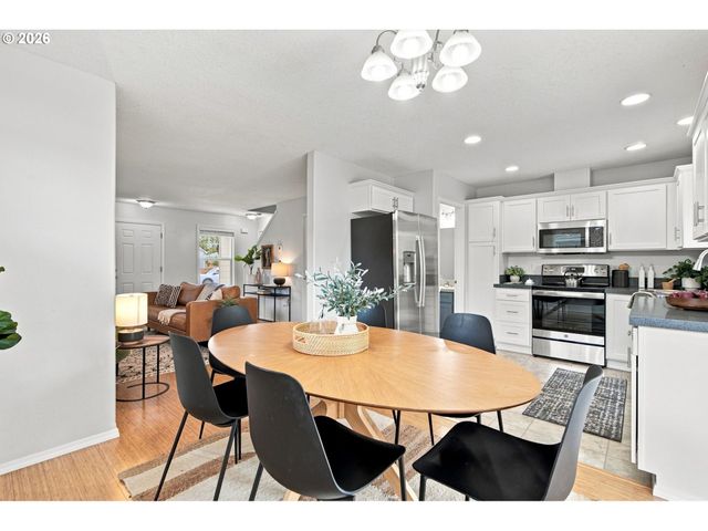 6617 Se 69TH Ave, Portland, OR 97206