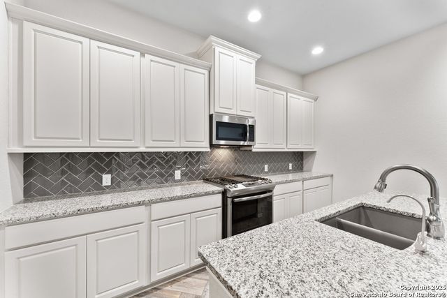 14541 Bald Eagle Ln, San Antonio, TX 78254